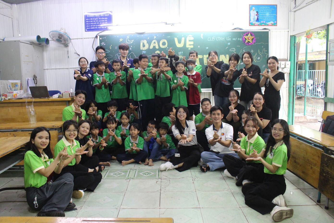 Trung Thu ấm áp tại lớp học tình thương Đông An (TP. Dĩ An, Bình Dương) ảnh 2