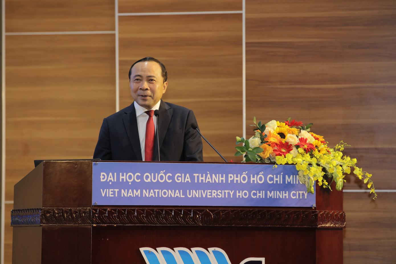 PGS. TS Vũ Hải Quân phát biểu tại chương trình. (Ảnh: ĐHQG TP. HCM)