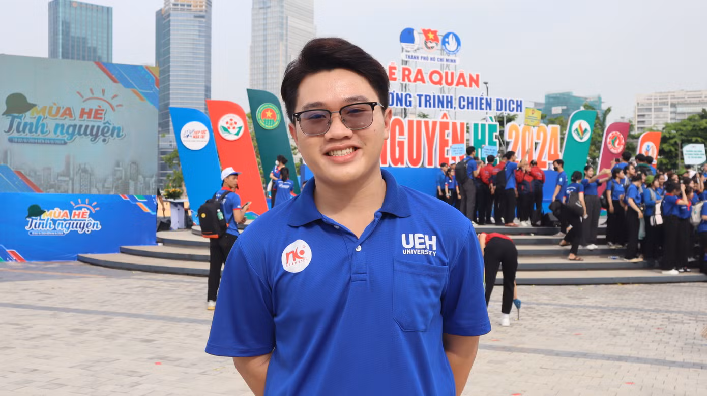 Võ Hoàng Bảo (năm thứ ba, ĐH Kinh tế TP. HCM).