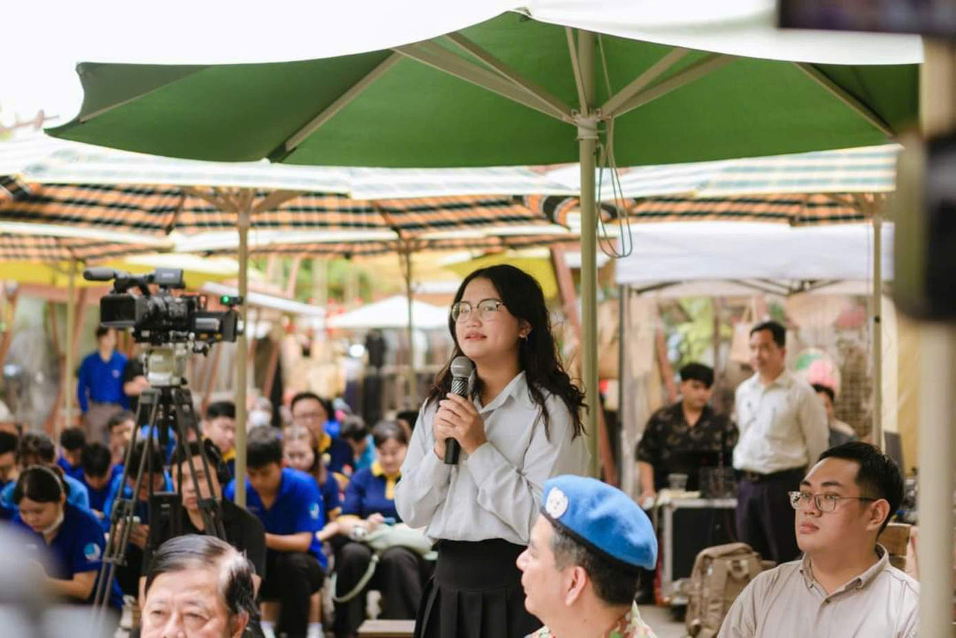 “Sống như những đóa hoa không chỉ có sắc, mà còn tỏa hương thơm”, là thông điệp mà chị Phạm Thị Nguyệt mang đến cho chương trình nhằm truyền cảm hứng.