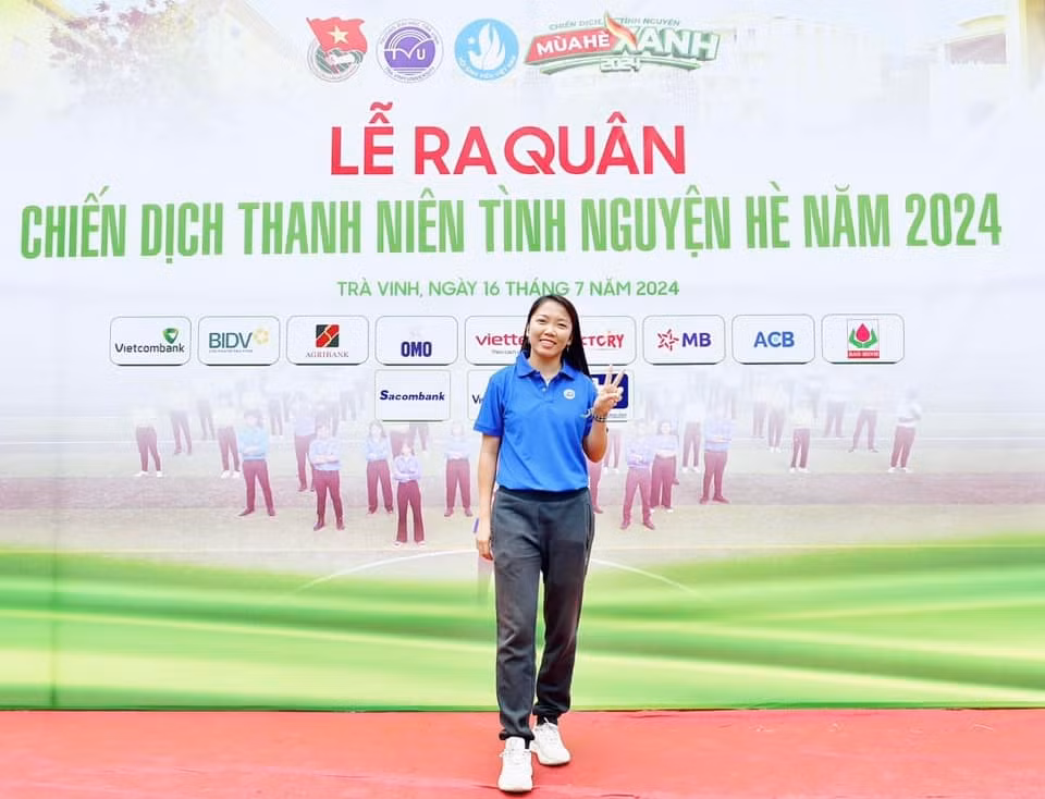 Huỳnh Như tích cực tham gia các hoạt động cộng đồng khi có dịp.