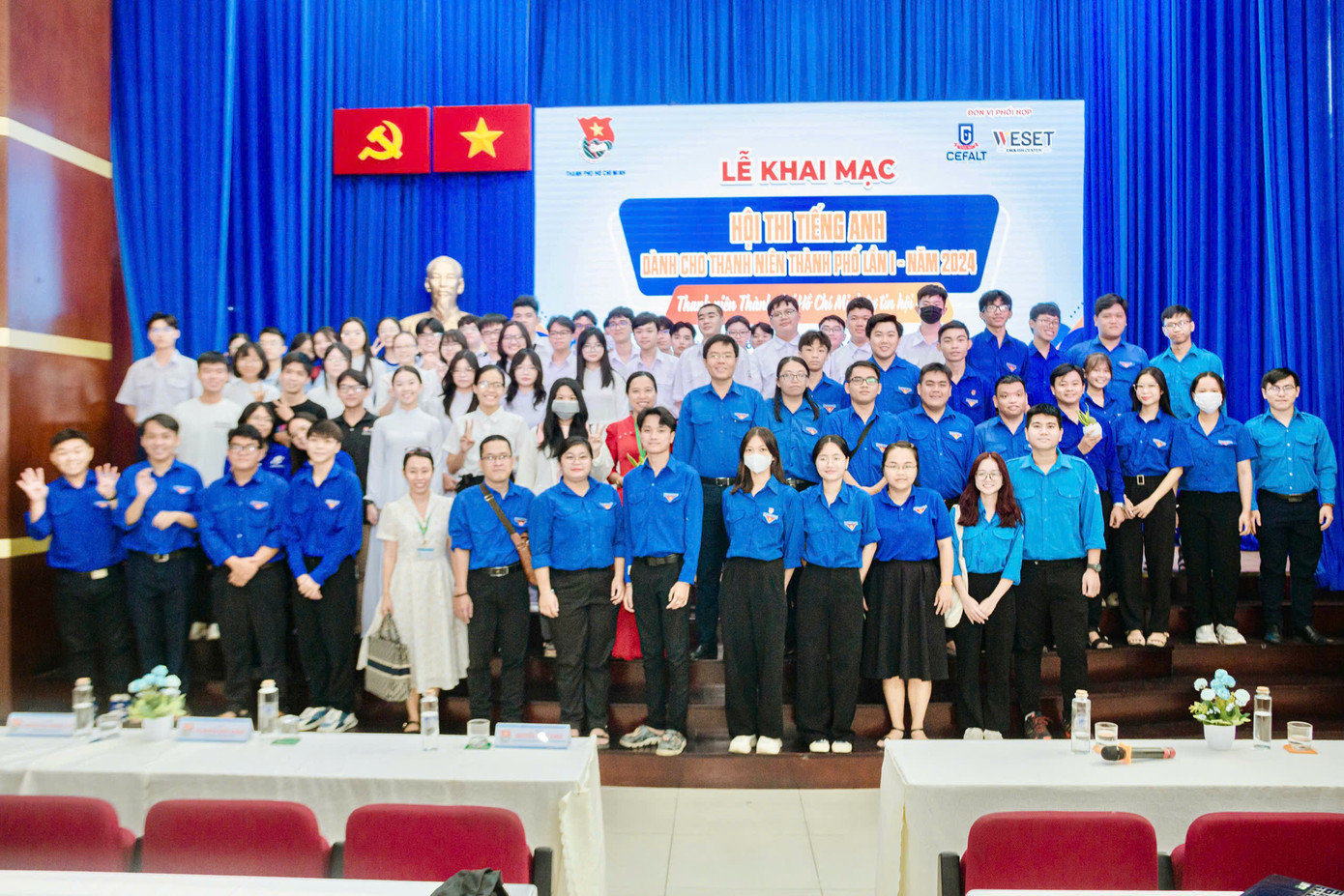 Lễ khai mạc Hội thi diễn ra với sự tham dự của nhiều đoàn viên, sinh viên.