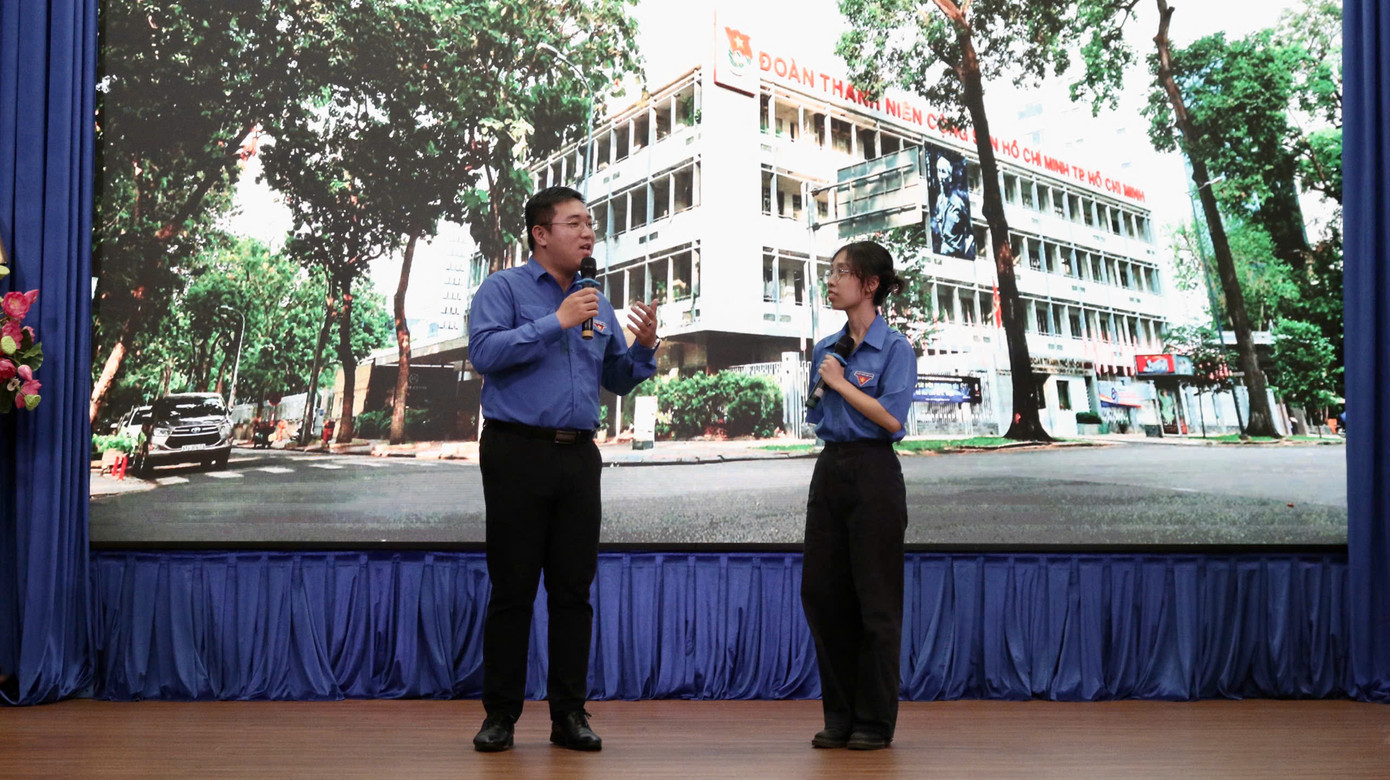 Tại Lễ khai mạc, diễn ra phần hoạt cảnh giới thiệu về Hội thi.