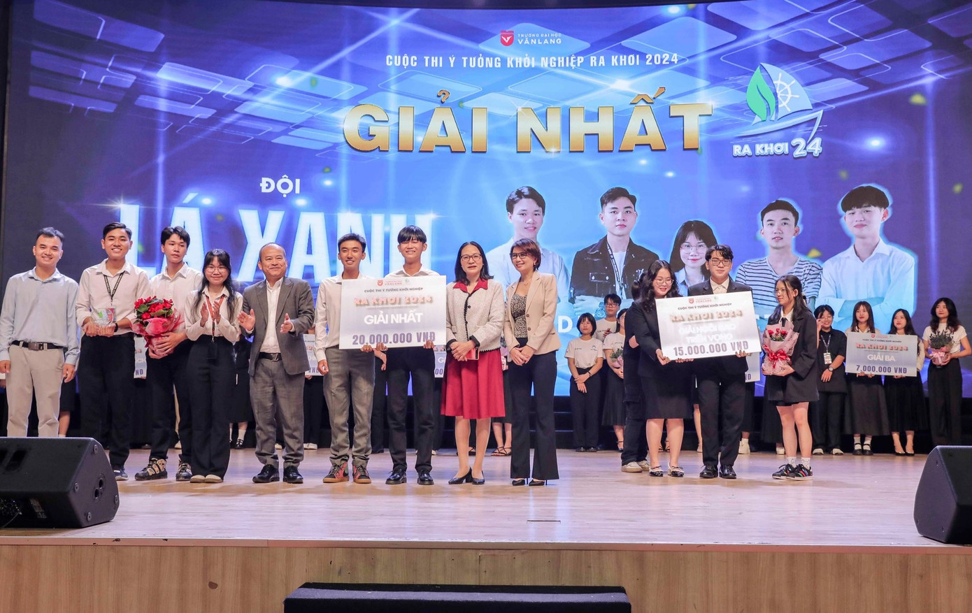 Ngôi vị Quán quân đã chính thức gọi tên dự án “Tranh sinh học - Biopicture” của đội thi Lá xanh (trường ĐH Văn Lang).