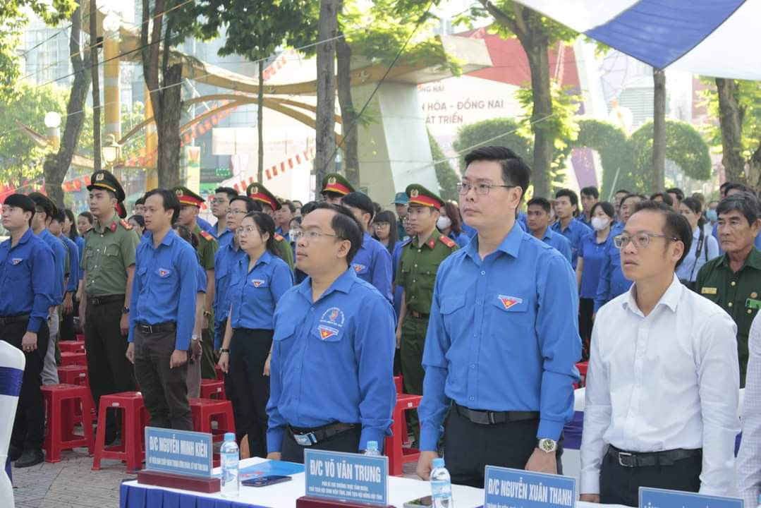 Các đại biểu tham gia Lễ khởi động. (Ảnh: Tỉnh Đoàn Đồng Nai)