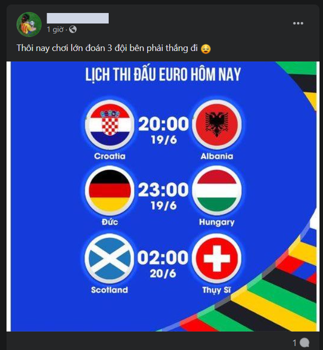 Các bạn trẻ cập nhật lịch các đội đá hàng ngày trên trang cá nhân Facebook của mình. Các bạn trẻ cập nhật lịch các đội đá hàng ngày trên trang cá nhân Facebook của mình.