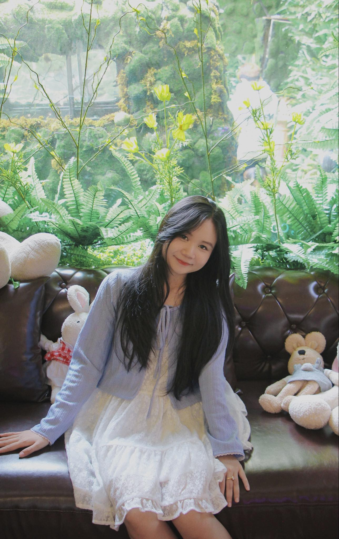 Thúy Anh vừa sở hữu chứng chỉ Nhật ngữ N3 JLPT, sắp tới mục tiêu của cô nàng là chinh phục 700 điểm TOEIC. Thúy Anh vừa sở hữu chứng chỉ Nhật ngữ N3 JLPT, sắp tới mục tiêu của cô nàng là chinh phục 700 điểm TOEIC.