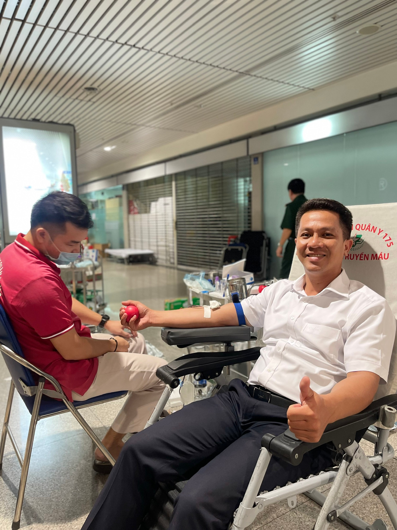 Anh Phùng Thanh Tú – Bí thư Đoàn Thanh niên Cảng Hàng không Quốc tế Tân Sơn Nhất chia sẻ, đây là hoạt động tình nguyện được tổ chức định kỳ hằng năm nhằm phát huy sức trẻ và tinh thần chung tay vì cộng đồng của đoàn viên cơ quan.