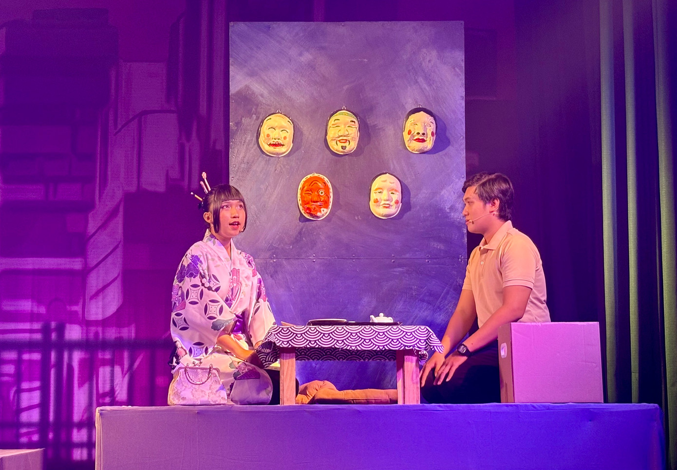 Vở kịch được cảm tác từ truyện của Higashino Keigo.