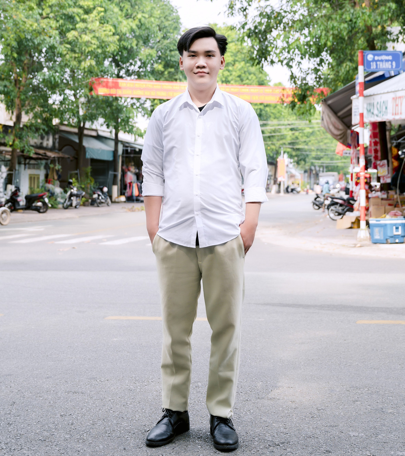 Tiến Sỹ luôn kiên trì và nỗ lực để theo đuổi con đường học vấn. (Ảnh: NVCC)