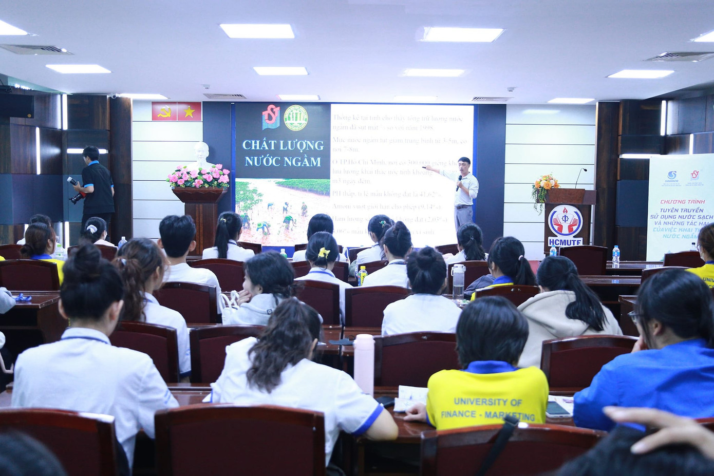 Các bạn sinh viên tham gia một tọa đàm tại Liên hoan. (Ảnh: TLTĐ) Các bạn sinh viên tham gia một tọa đàm tại Liên hoan. (Ảnh: TLTĐ)