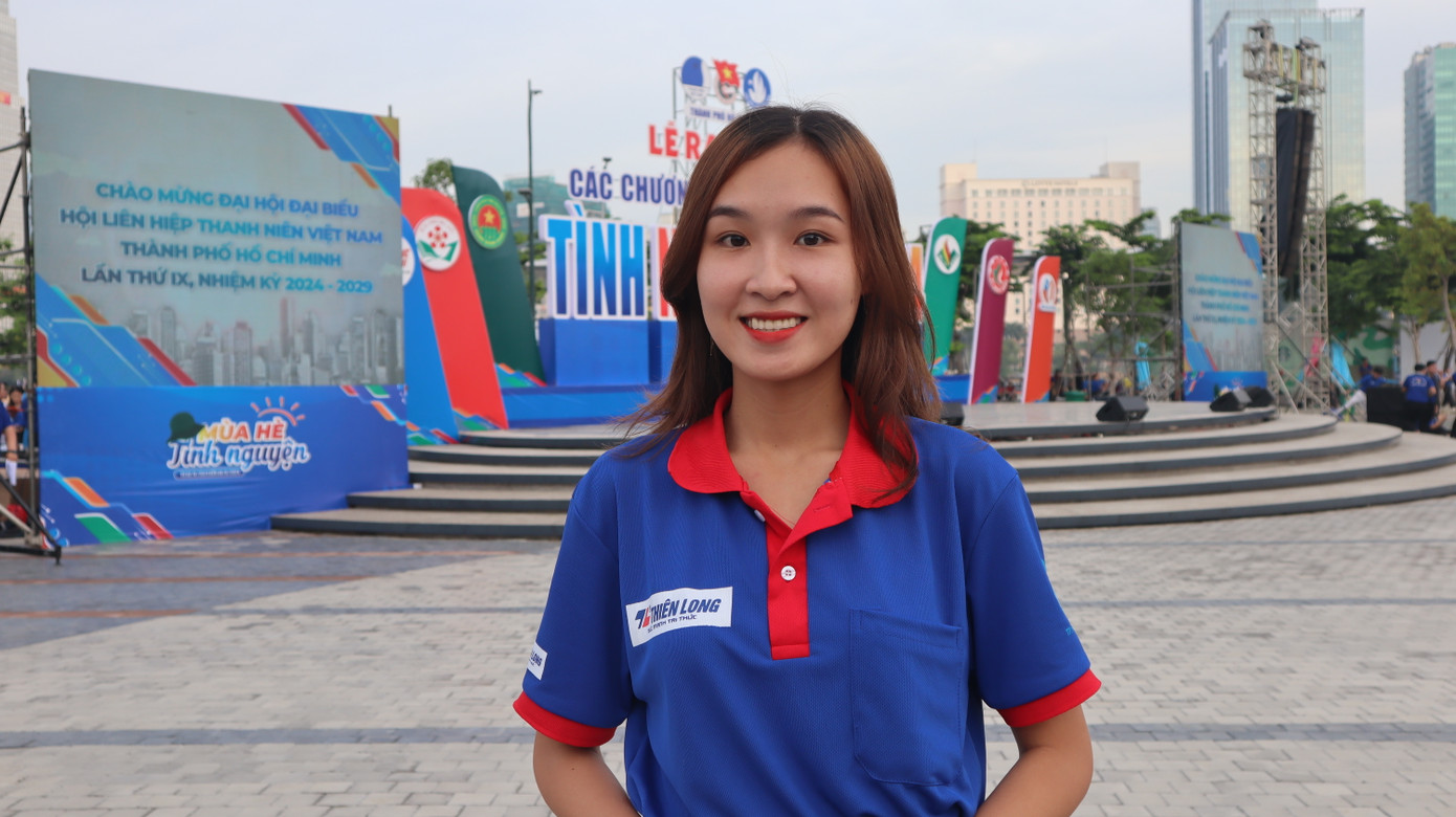 Lý Thị Hạnh Tâm - Chủ tịch Hội Sinh viên trường ĐH Văn Hiến. Lý Thị Hạnh Tâm - Chủ tịch Hội Sinh viên trường ĐH Văn Hiến.