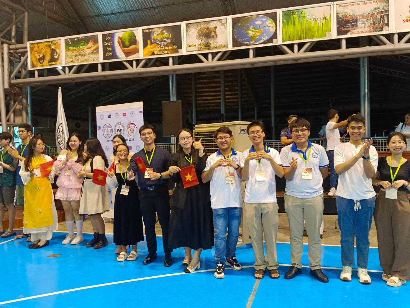 Phước Hưng chia sẻ, anh và đồng đội đến với cuộc thi giống như “cá gặp nước”, bởi xuất phát điểm của cả đội đều bắt nguồn từ niềm yêu thích mãnh liệt với bộ môn Sinh lý học.