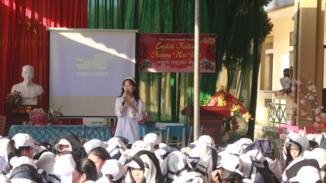 Trúc Linh luôn là người năng nổ trong các hoạt động ngoại khóa. (Ảnh: NVCC)