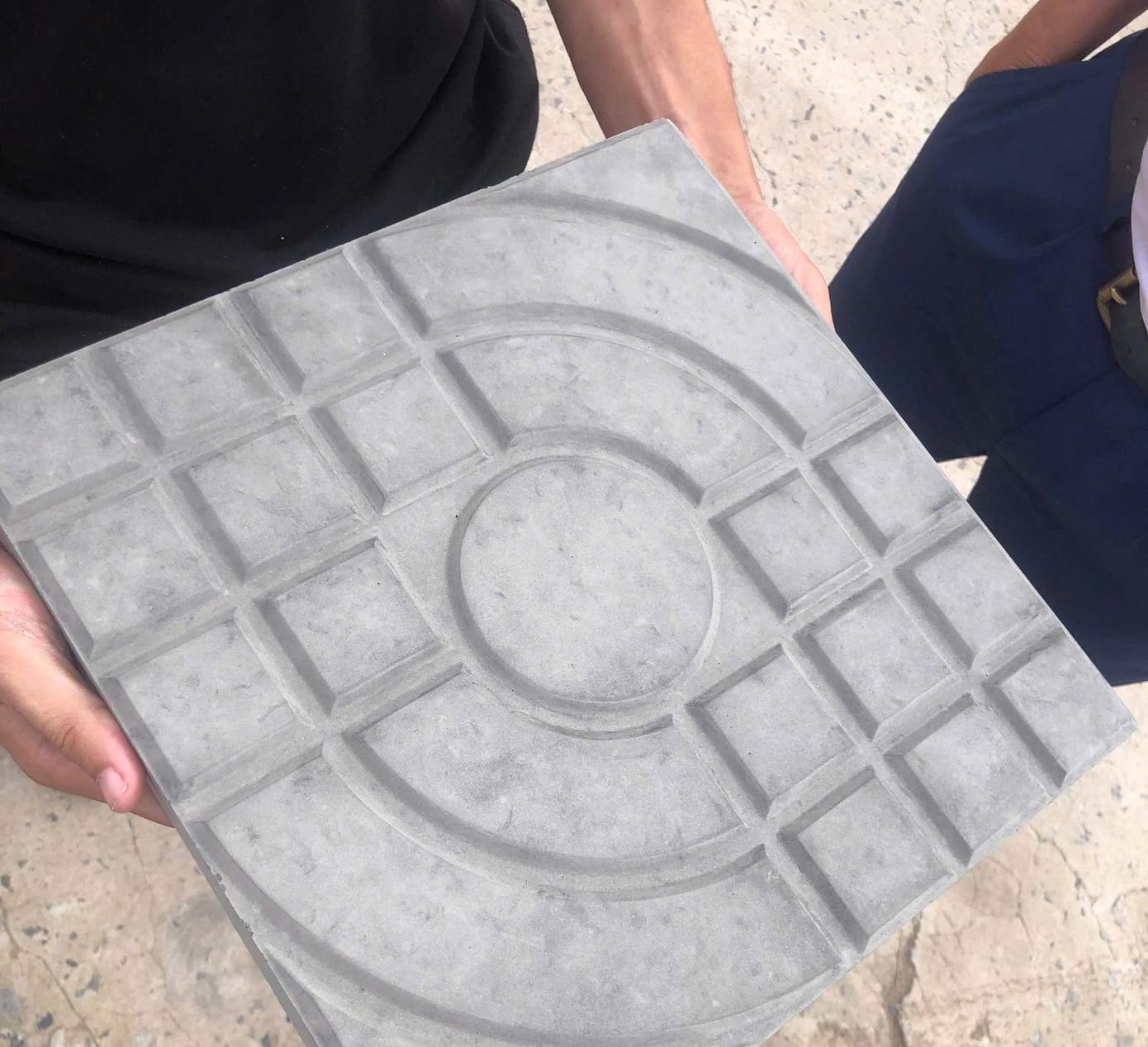 Sản phẩm gạch từ rác thải nhựa của nhóm dự án. Sản phẩm gạch từ rác thải nhựa của nhóm dự án.