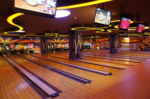 Khu Bowling hiện đại đã sẵn sàng chờ đón người chơi 