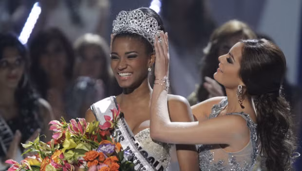 Miss Angola đăng quang Hoa hậu Hoàn vũ 2011 ảnh 5