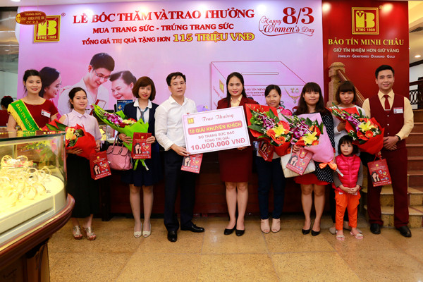 Bảo Tín Minh Châu trao thưởng trang sức cho 17 khách hàng may mắn ảnh 5