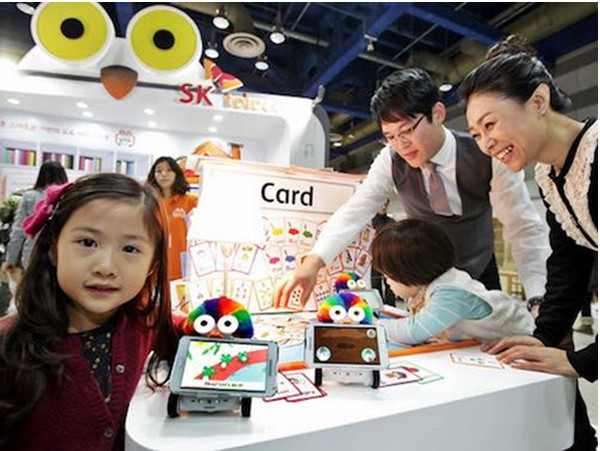 Phát triển giáo dục thành công cần hợp tác ứng dụng công nghệ mới ảnh 2