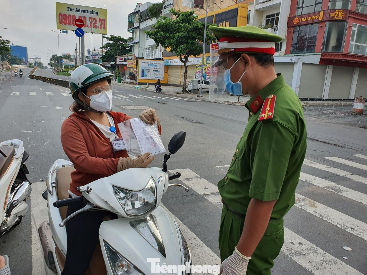 Chốt kiểm soát tại quận Gò Vấp (cách chốt cầu An Lộc 500 mét)