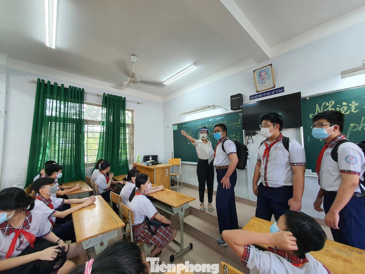 Học sinh lớp 9 tại TPHCM sắp bước vào kỳ thi lớp 10 Học sinh lớp 9 tại TPHCM sắp bước vào kỳ thi lớp 10