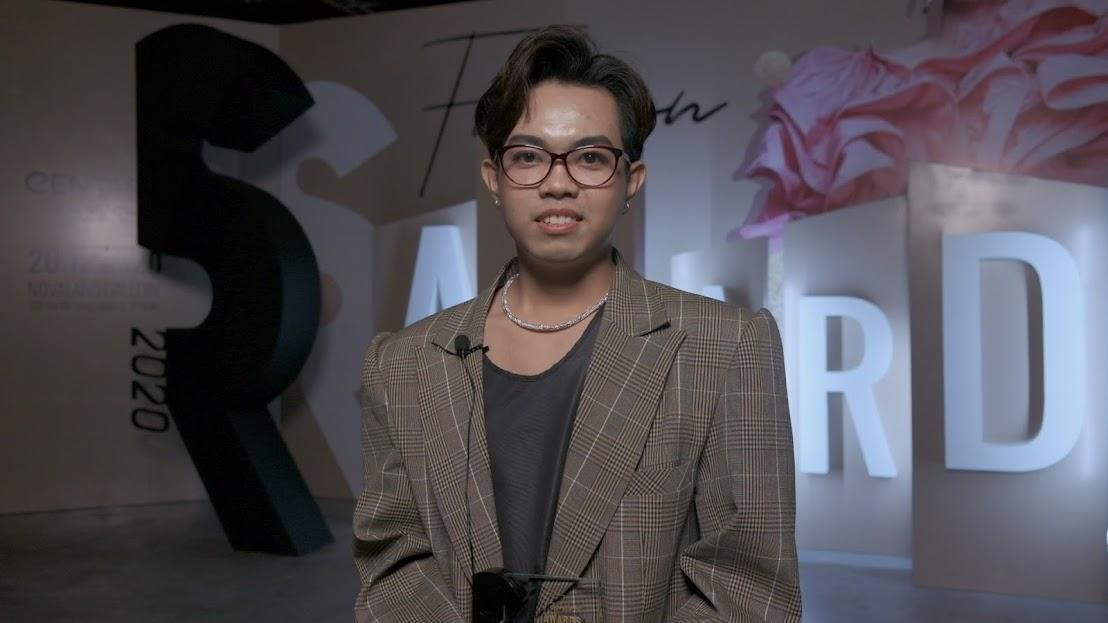 Trần Văn Qúi Em (nick name Qúi Trần) từng được vinh danh học bổng Nâng bước thủ khoa 2016 Trần Văn Qúi Em (nick name Qúi Trần) từng được vinh danh học bổng Nâng bước thủ khoa 2016