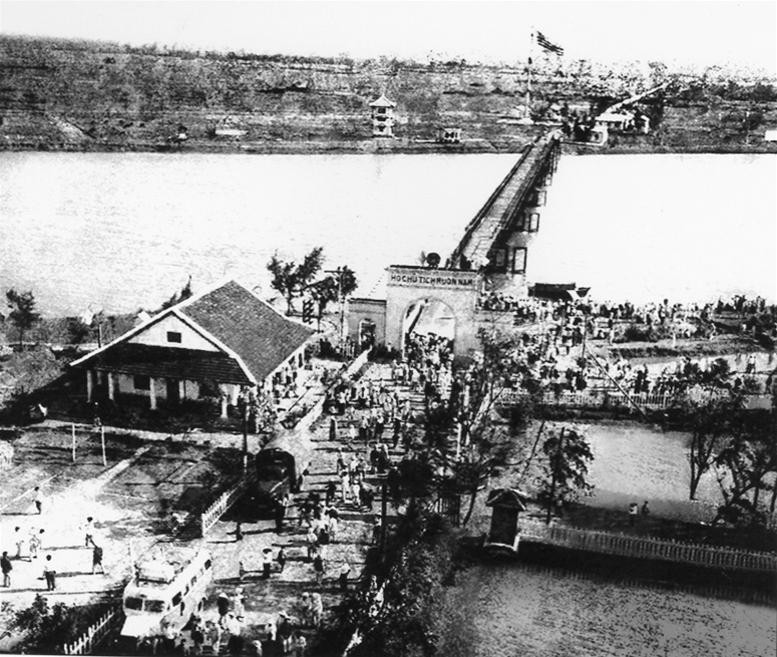 Hai bờ Hiền Lương – Bến Hải 1962