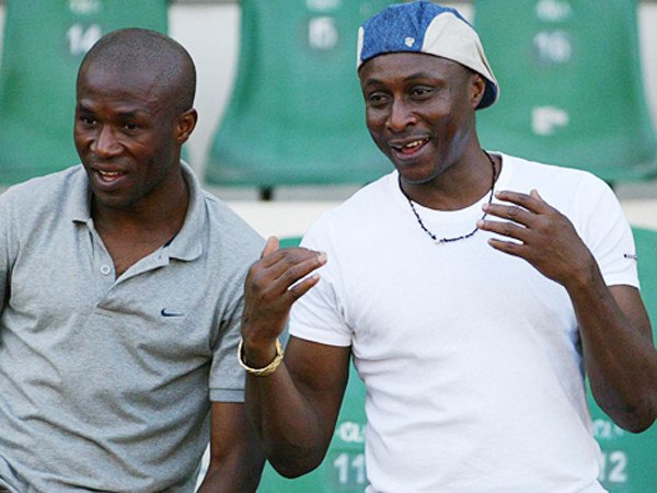 Achilefu (đội mũ) giờ là một cò cầu thủ. Achilefu (đội mũ) giờ là một cò cầu thủ