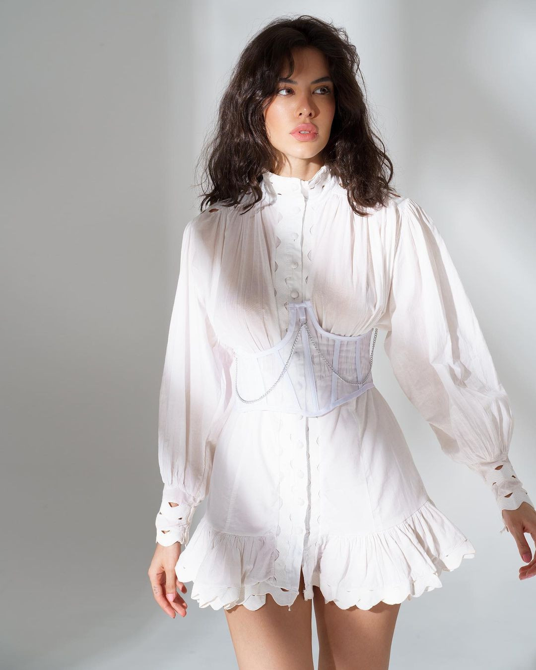 Maisha Castro năm nay 24 tuổi, là người mẫu chuyên nghiệp. Cô có vẻ đẹp thanh mảnh, cổ điển. Maisha Castro năm nay 24 tuổi, là người mẫu chuyên nghiệp. Cô có vẻ đẹp thanh mảnh, cổ điển.