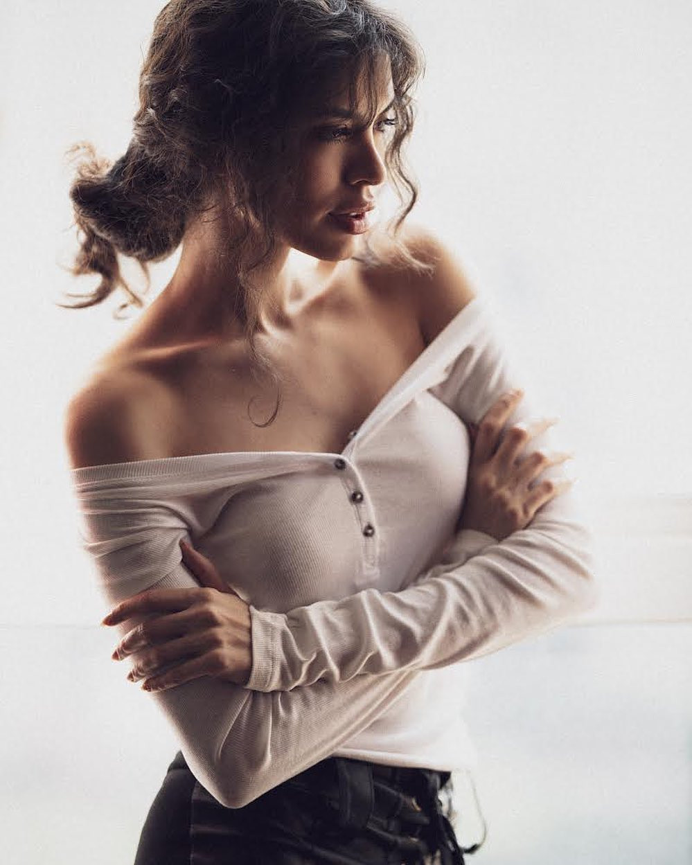 Maisha Castro thông thạo tiếng Anh, Bồ Đào Nha và Tây Ban Nha, có khả năng ứng xử và giao tiếp tốt. Maisha Castro thông thạo tiếng Anh, Bồ Đào Nha và Tây Ban Nha, có khả năng ứng xử và giao tiếp tốt.