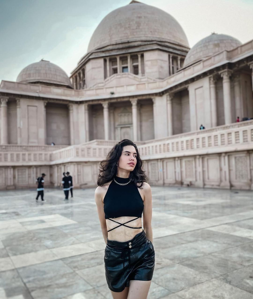 Ông Henrique Fontes cho biết rất sốc khi mất bản quyền và tiết lộ nguyên nhân là do vấn đề tiền bạc. Sau sự việc này, khán giả cho rằng mối quan hệ giữa chuyên trang sắc đẹp Globalbeauties và ông Nawat - Chủ tịch Miss Grand International trở nên căng thẳng. Ông Henrique Fontes cho biết rất sốc khi mất bản quyền và tiết lộ nguyên nhân là do vấn đề tiền bạc. Sau sự việc này, khán giả cho rằng mối quan hệ giữa chuyên trang sắc đẹp Globalbeauties và ông Nawat - Chủ tịch Miss Grand International trở nên căng thẳng.