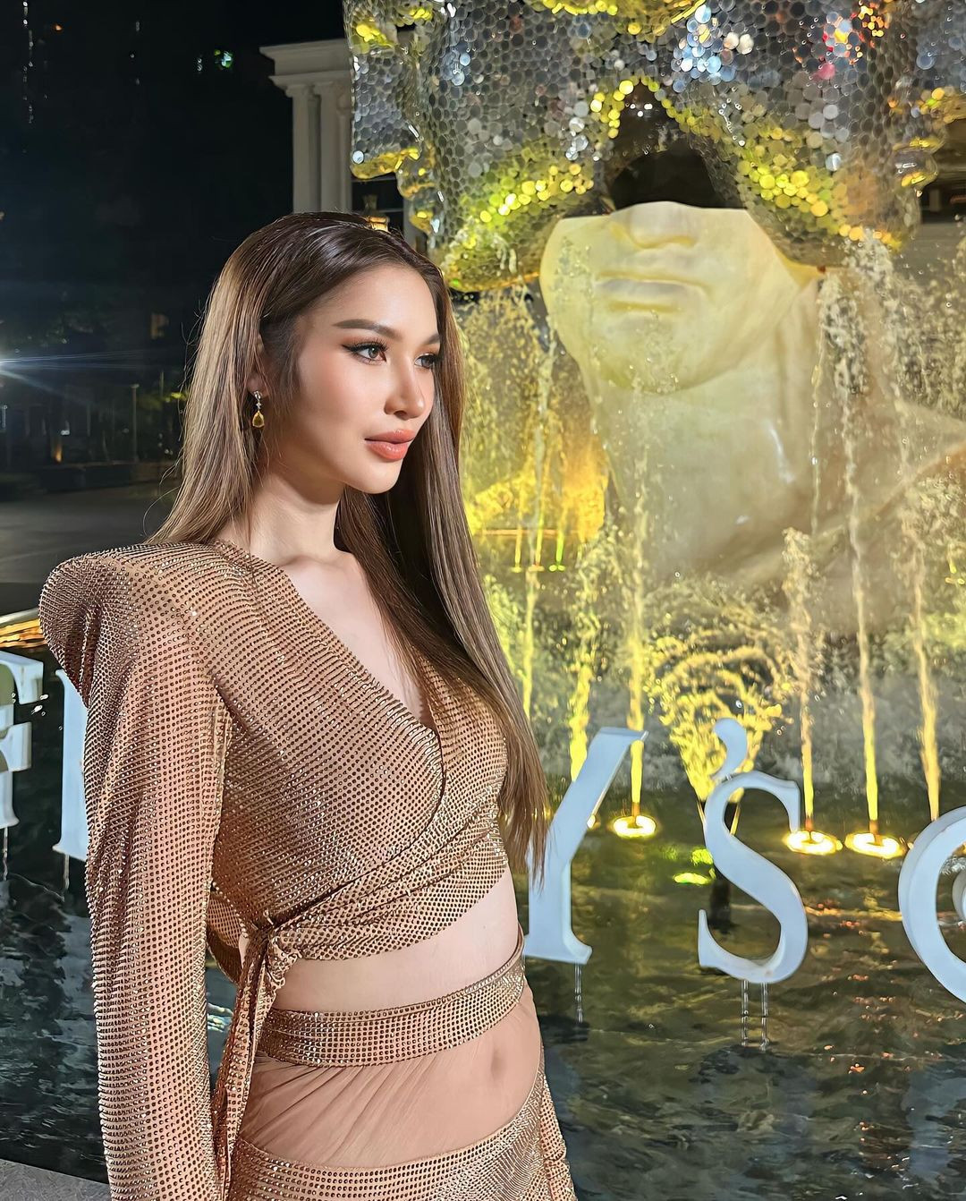 Saruda Panyakham mong muốn trở thành hình mẫu, người truyền cảm hứng trong xã hội, ủng hộ quyền bình đẳng và tự do cho mọi người.