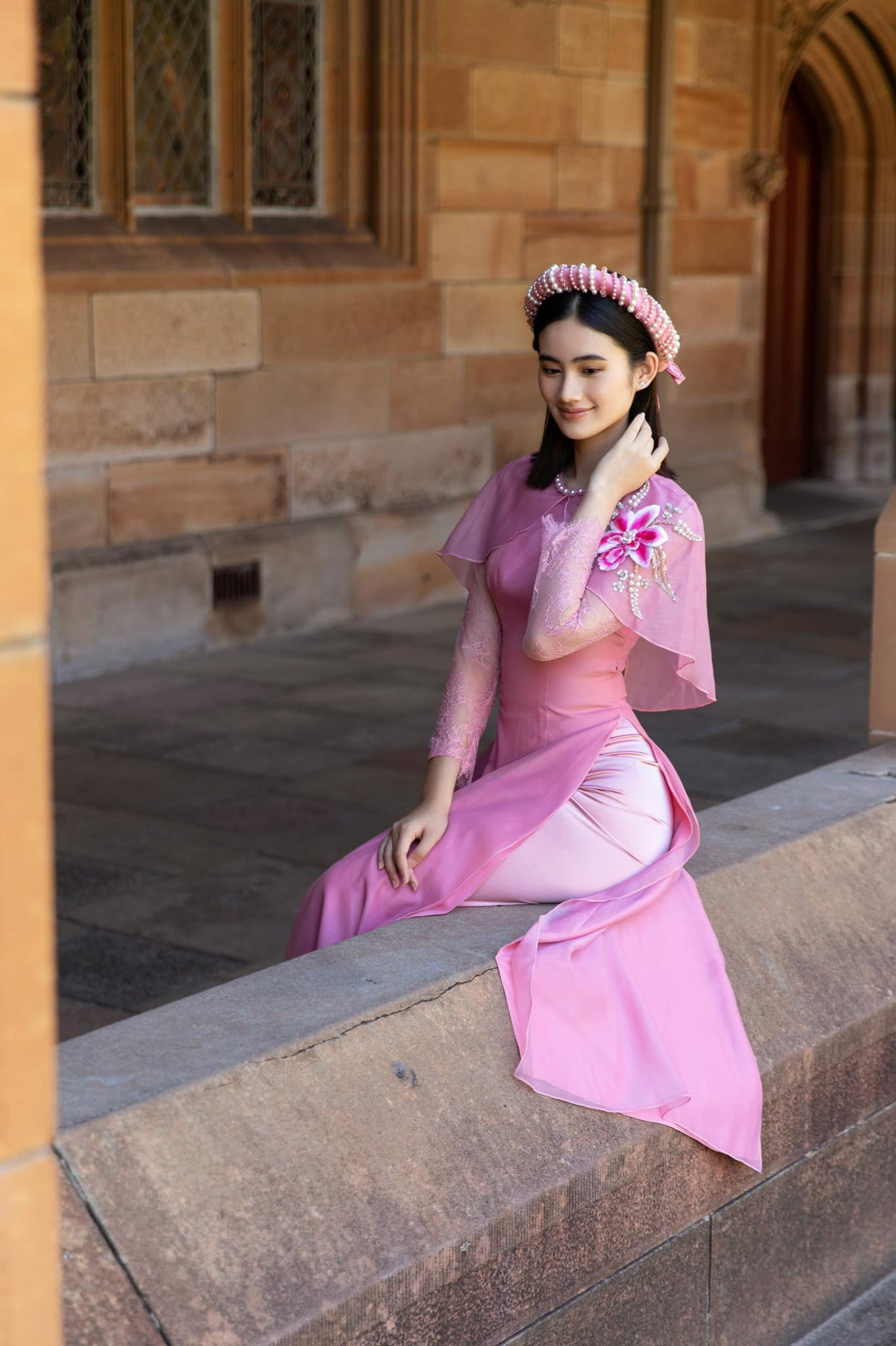 Hoa hậu Ý Nhi lần đầu đón Tết xa nhà.