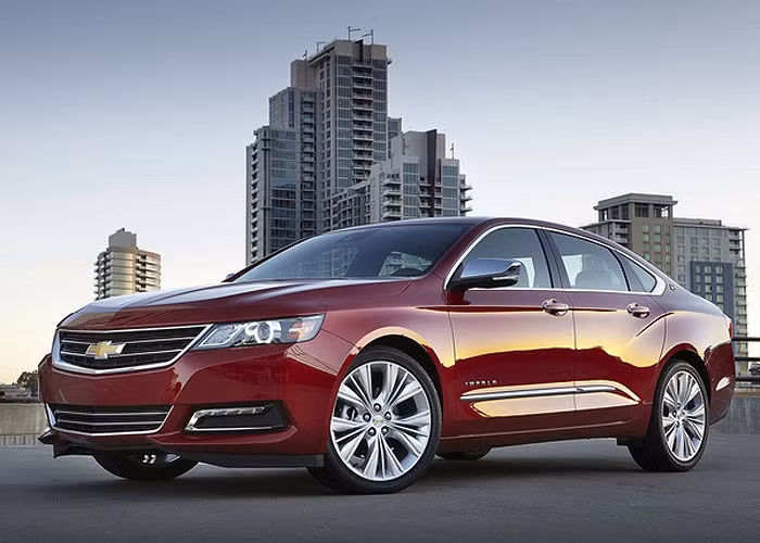 Chevrolet Impala 2014 là lính mới đáng chú ý nhất của Chevrolet tại Mỹ với nội thất rộng rãi và nhiều tiện nghi cao cấp. Dòng xe này được đánh giá là bạn đồng hành tuyệt vời cho các chuyến đi xa