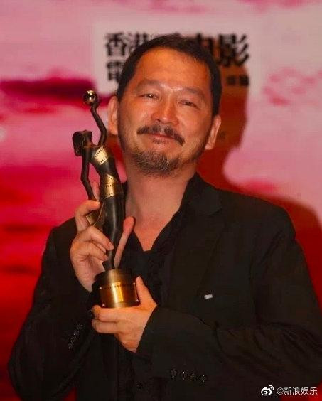 Ông từng 2 lần nhận giải Kim Tượng cho "Nam diễn viên phụ xuất sắc".