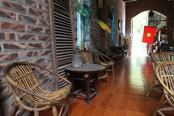 Quán cafe ngập tràn chân dung lãnh đạo Trump – Kim ảnh 7