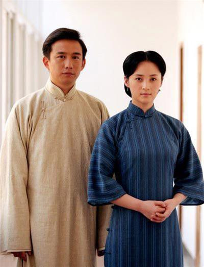 Tưởng Cần Cần và Huỳnh Lỗi trong phim "Tứ thế đồng đường".