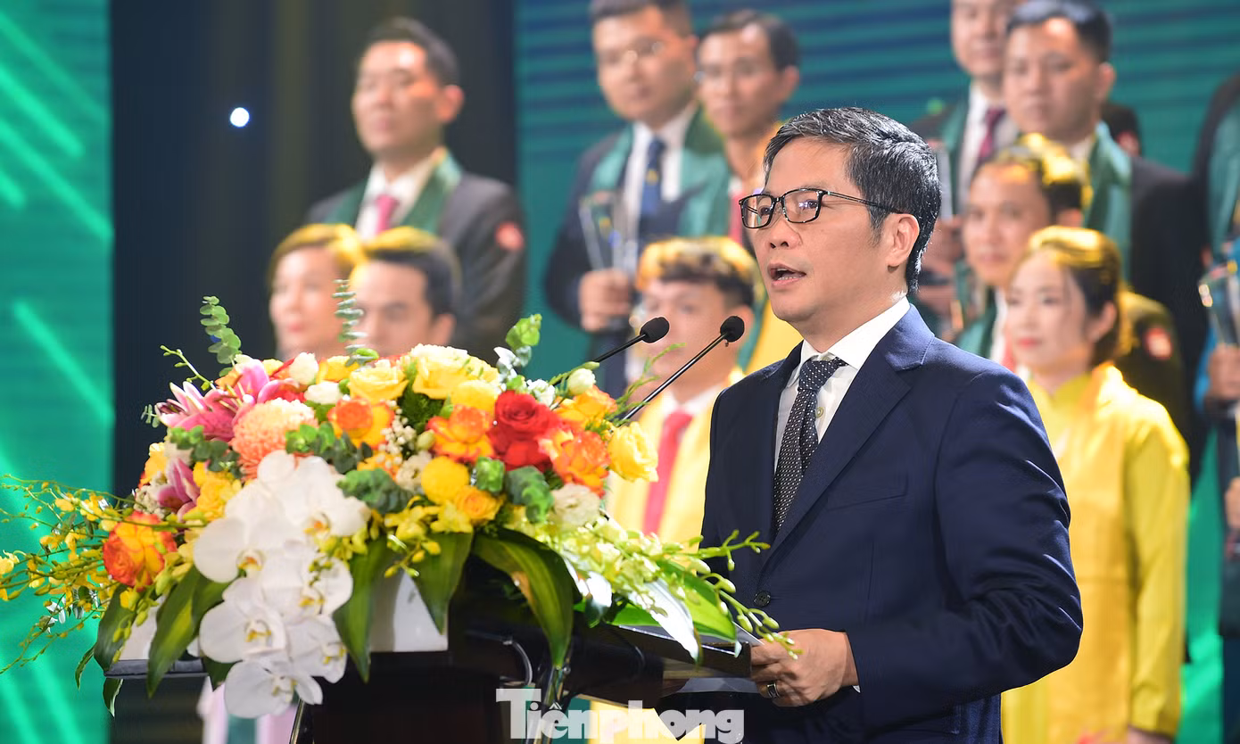 Ông Trần Tuấn Anh phát biểu tại chương trình. Ảnh: Xuân Tùng
