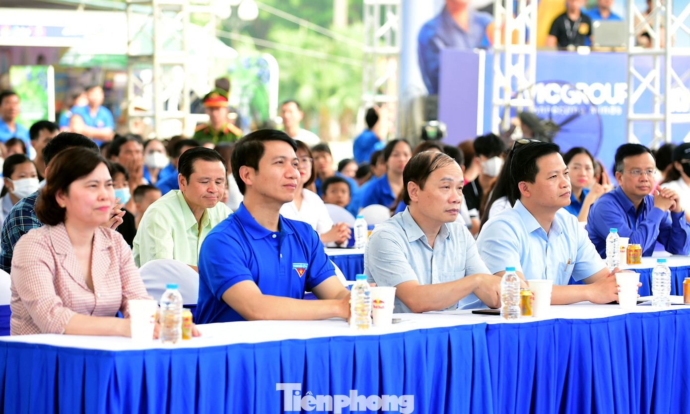 Đại biểu tham dự chương trình. Ảnh: Xuân Tùng Đại biểu tham dự chương trình. Ảnh: Xuân Tùng