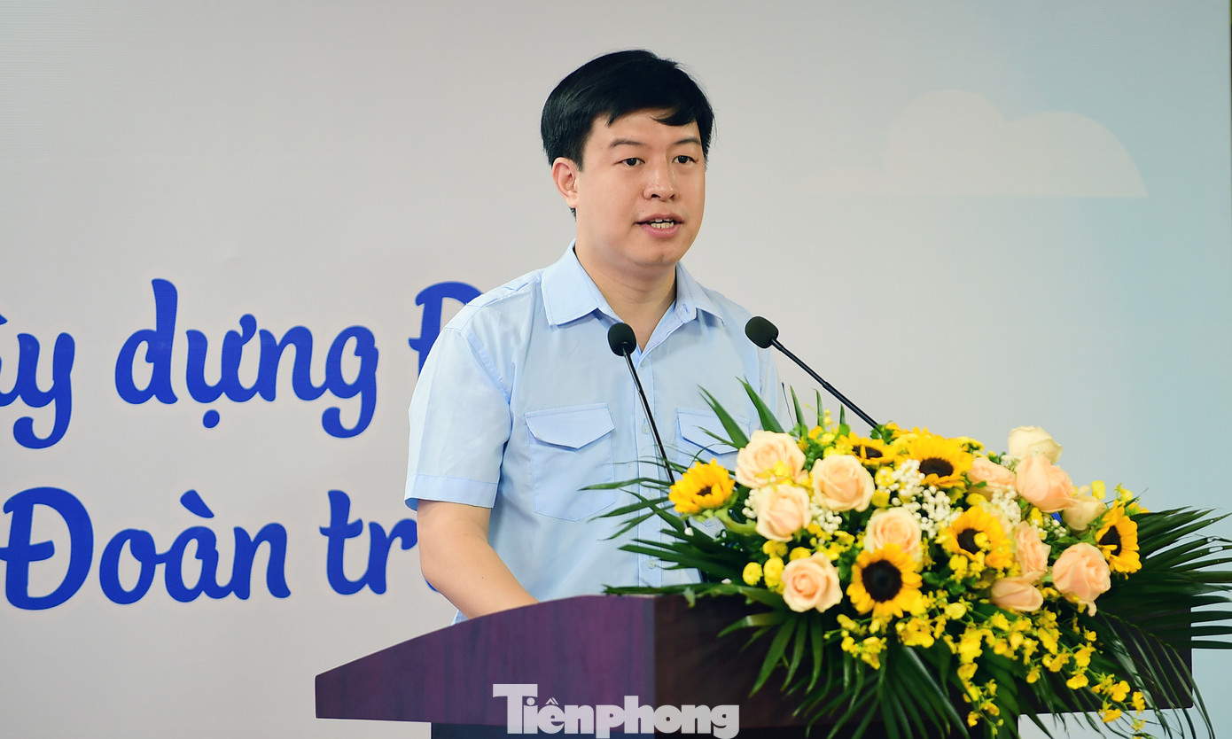 Phó Chủ tịch thường trực Hội đồng Đội Trung ương Lê Hải Long phát biểu khai mạc hội nghị. Ảnh: Xuân Tùng