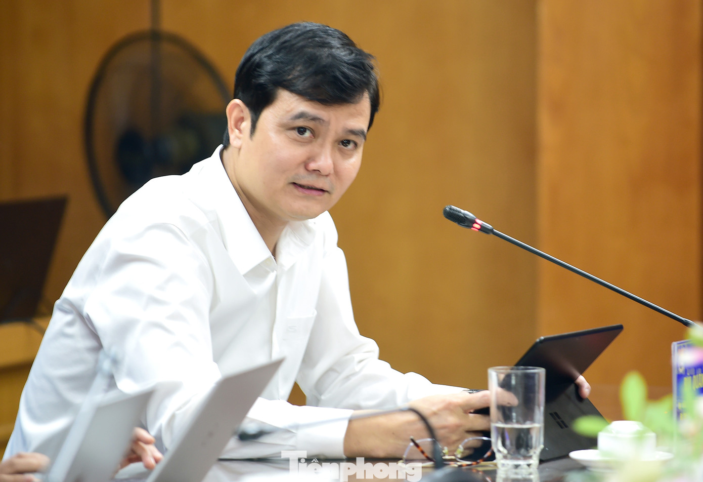 Bí thư thứ nhất T.Ư Đoàn, Bí thư Đảng ủy cơ quan Trung ương Đoàn Bùi Quang Huy phát biểu tại hội nghị. Ảnh: Xuân Tùng Bí thư thứ nhất T.Ư Đoàn, Bí thư Đảng ủy cơ quan Trung ương Đoàn Bùi Quang Huy phát biểu tại hội nghị. Ảnh: Xuân Tùng