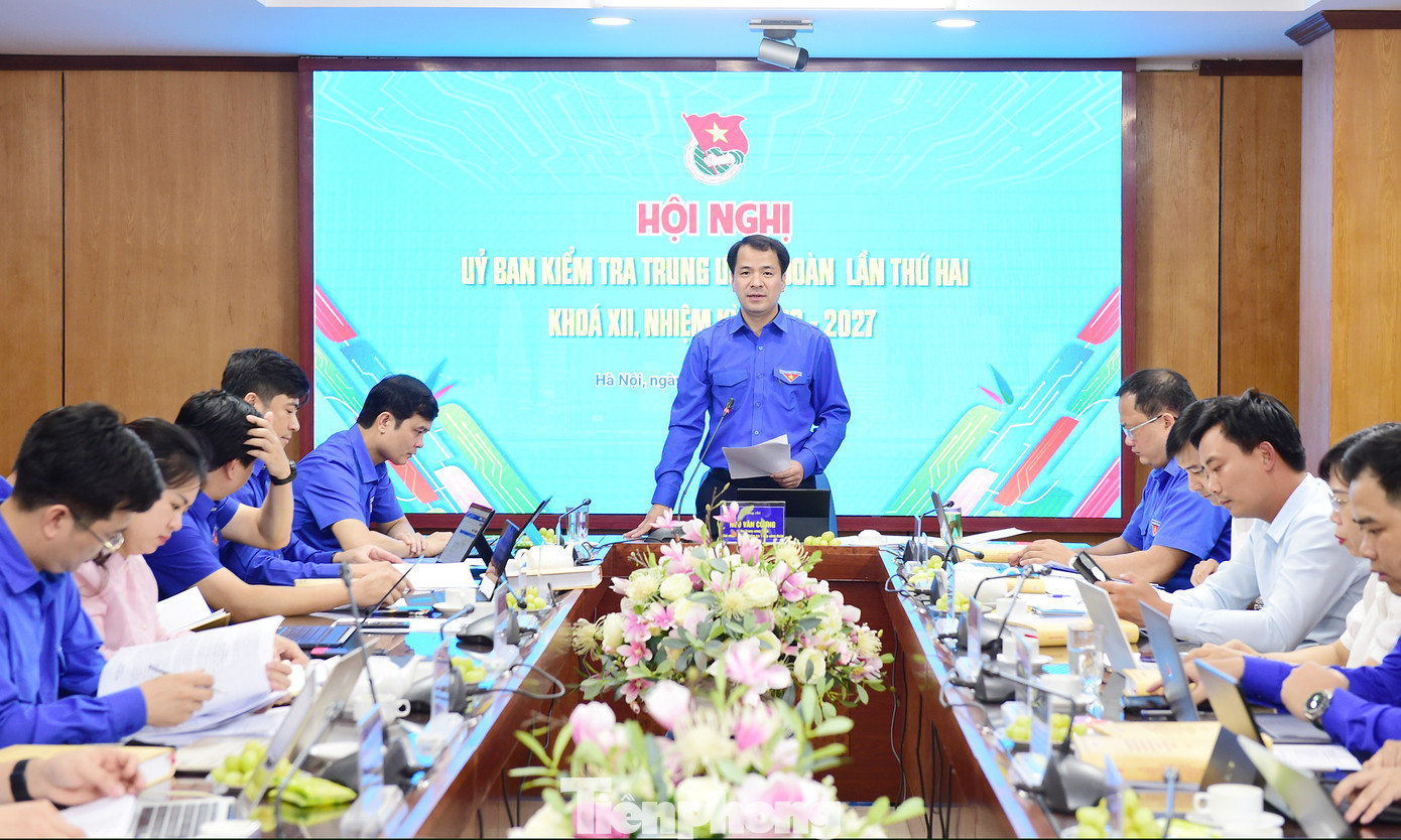 Bí thư T.Ư Đoàn, Chủ nhiệm Ủy ban Kiểm tra T.Ư Đoàn Ngô Văn Cương phát biểu tiếp thu ý kiến chỉ đạo và kết luận hội nghị. Ảnh: Xuân Tùng