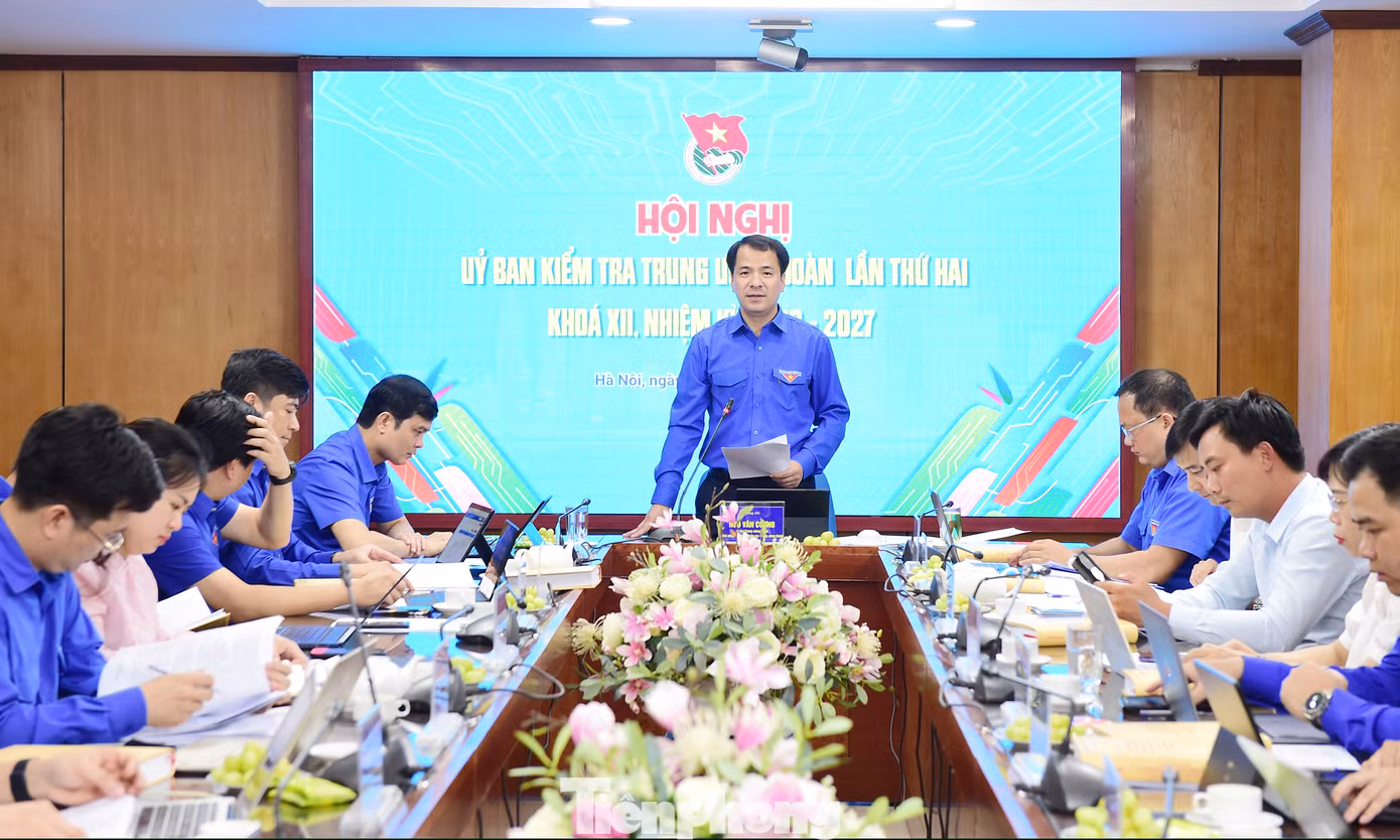 Bí thư T.Ư Đoàn, Chủ nhiệm Ủy ban Kiểm tra T.Ư Đoàn Ngô Văn Cương phát biểu tiếp thu ý kiến chỉ đạo và kết luận hội nghị. Ảnh: Xuân Tùng