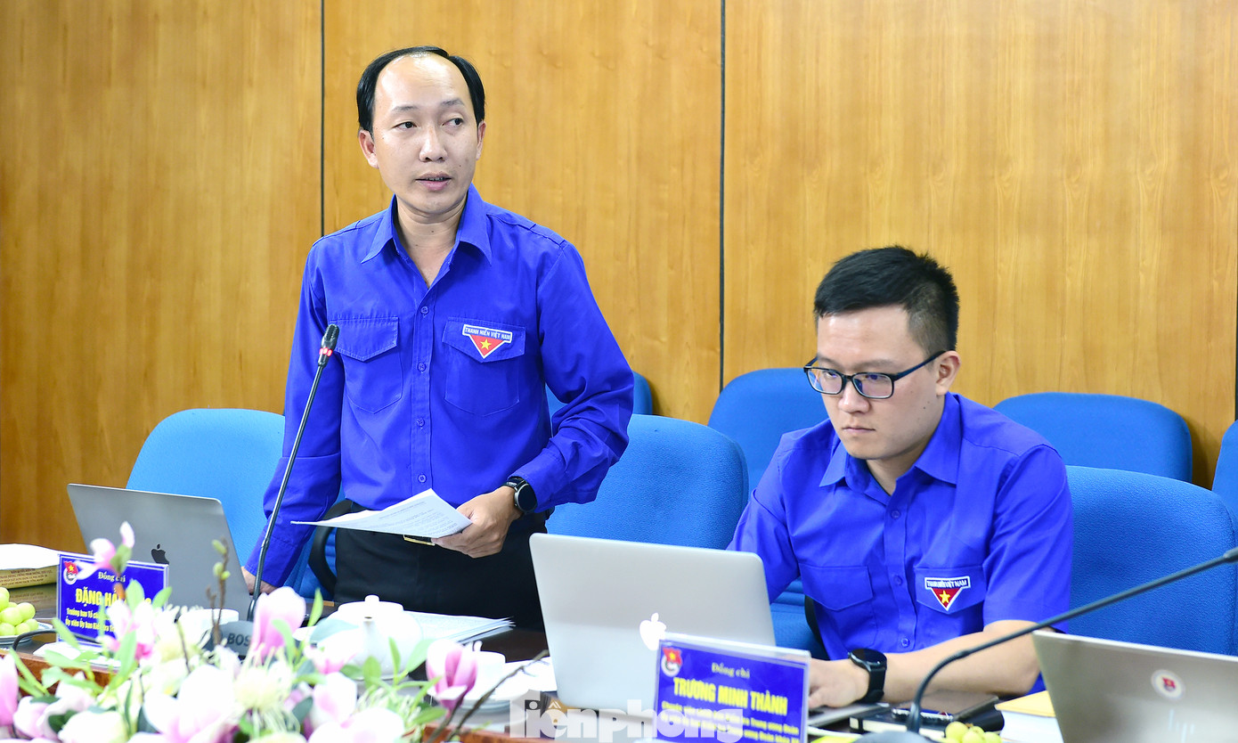 Đại biểu tham gia đóng góp ý kiến tại hội nghị. Ảnh: Xuân Tùng