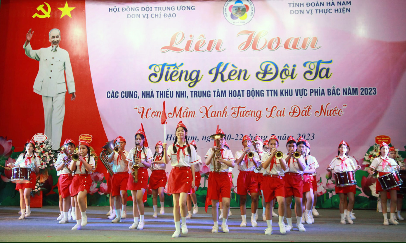 Các đội nghi thức trình diễn tại Liên hoan. Các đội nghi thức trình diễn tại Liên hoan.