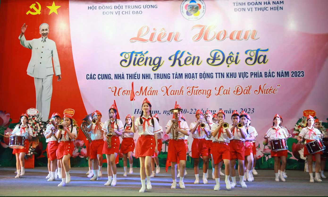 Các đội nghi thức trình diễn tại Liên hoan. Các đội nghi thức trình diễn tại Liên hoan.