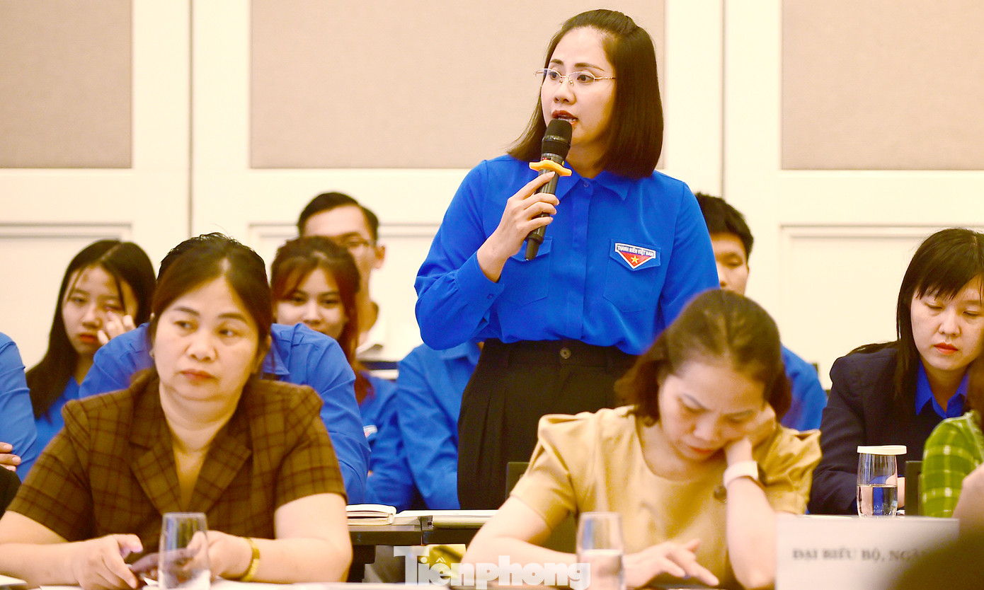 Đại biểu đóng góp ý kiến, khuyến nghị tại hội thảo. Ảnh: Xuân Tùng