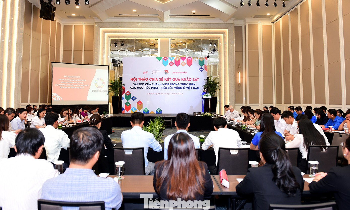 Quang cảnh hội thảo chia sẻ kết quả khảo sát “Vai trò của thanh niên trong thực hiện các mục tiêu phát triển bền vững ở Việt Nam&quot;. Ảnh: Xuân Tùng