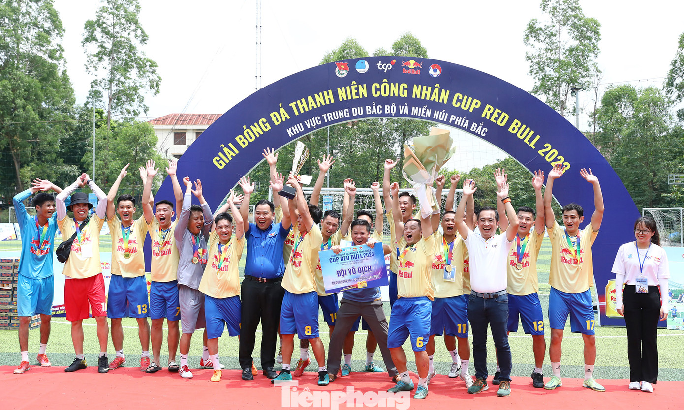 Đội FC SI FLEX (Bắc Giang) sẽ đại diện cho khu vực Trung du Bắc Bộ và Miền núi phía Bắc dự vòng Chung kết toàn quốc Giải bóng đá. Ảnh: BTC