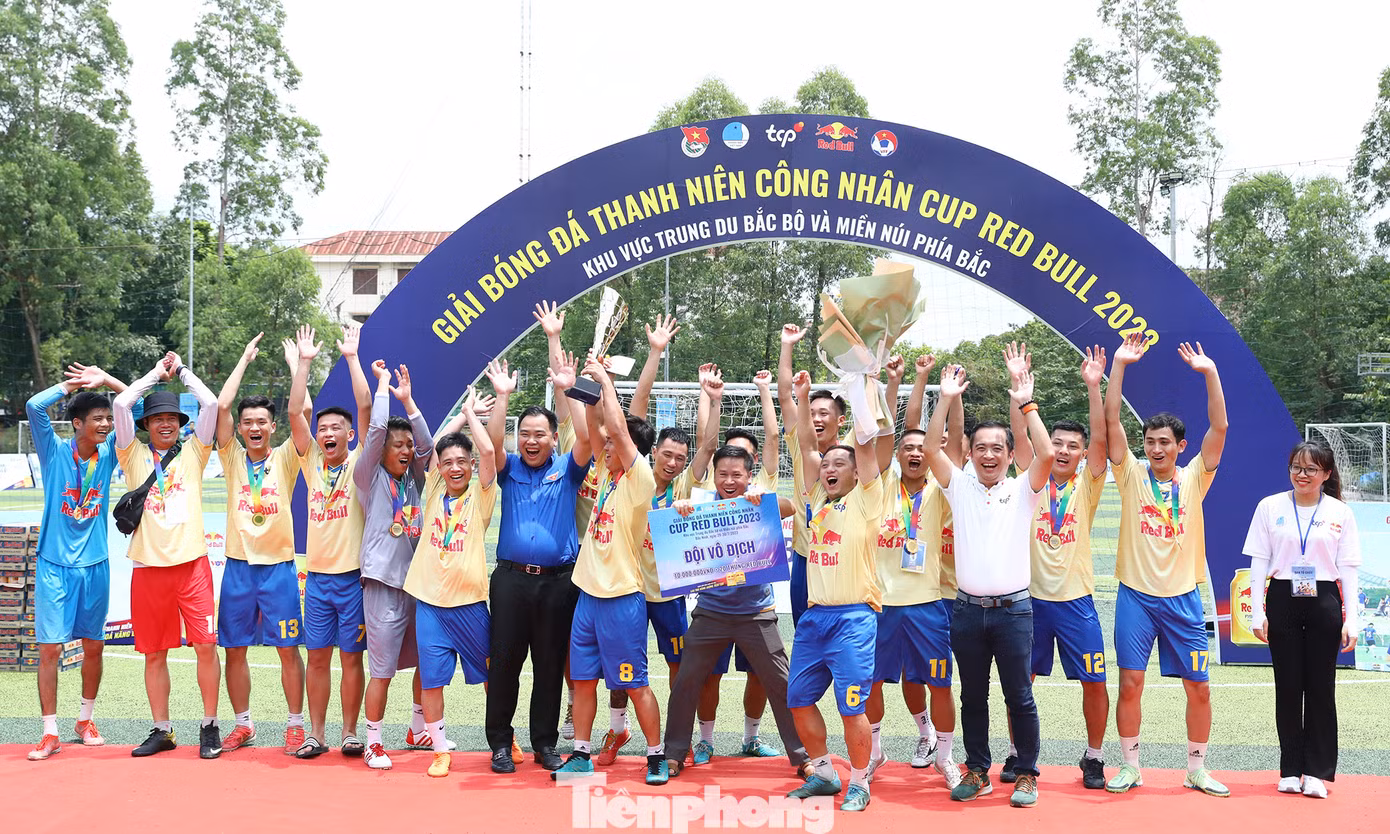 Đội FC SI FLEX (Bắc Giang) sẽ đại diện cho khu vực Trung du Bắc Bộ và Miền núi phía Bắc dự vòng Chung kết toàn quốc Giải bóng đá. Ảnh: BTC